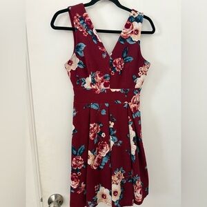 Floral Dress for Any Ocassion Size Small Like New